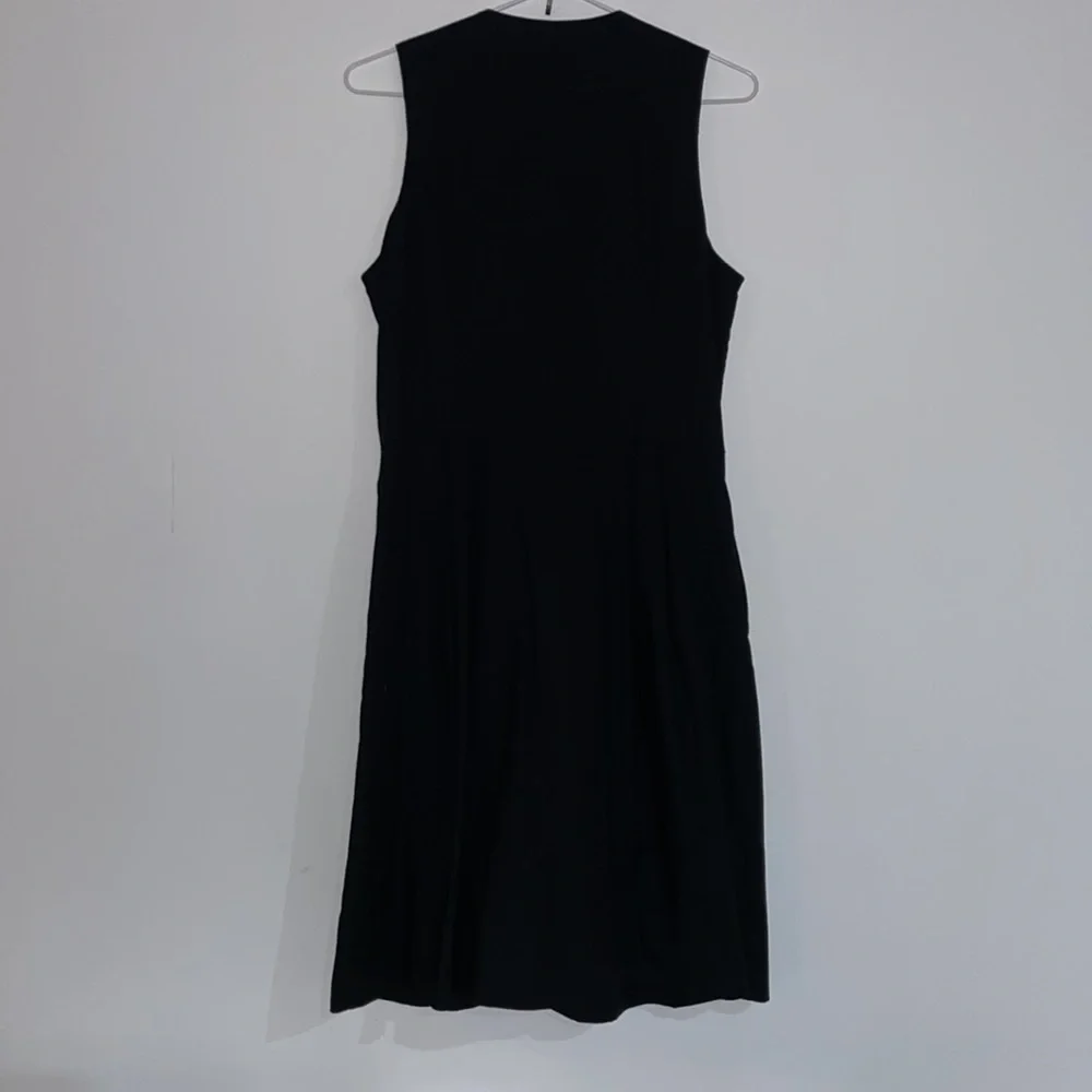 Cue Fit and Flare Black Dress with Front Zip - Picture 5 of 5